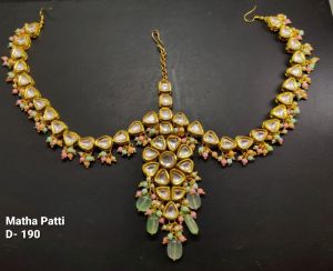 Golden Kundan Matha Patti