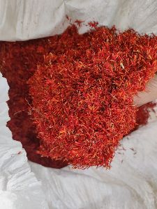 safflower dry petals