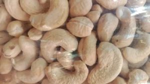 Natural Cashew Nuts