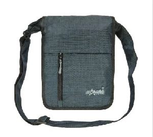 AN 606 GY Messenger Bag