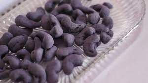 Black Currant Cashew Nut