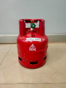 Lpg Cylinder Fitted With Camping Valve