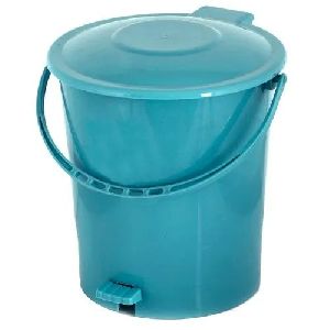 Plastic Household Dustbin