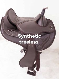 Treeless Saddle