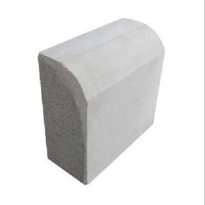 450mm x 300mm x 150mm Concrete Kerb Stone