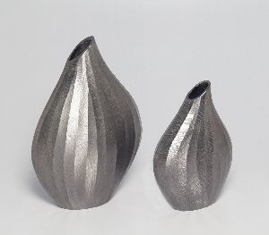 EI-0847 Aluminium Vase
