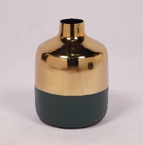 EI-0851 Iron Vase
