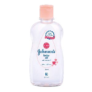 Johnsons Baby Oil