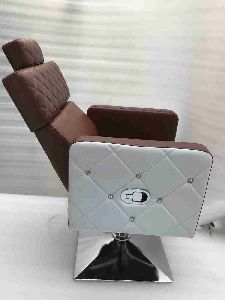 beauty parlour chair