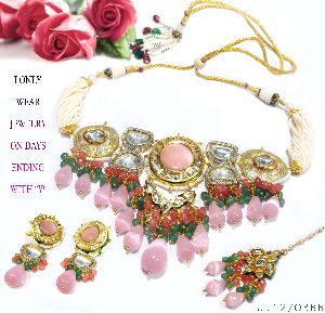 Kundan Necklace Set