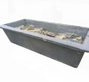 Rectangular Cement Concrete Pot