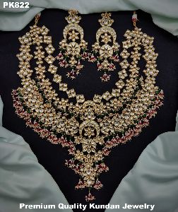 PREMIUM QUALITY KUNDAN SEMI-BRIDAL SET