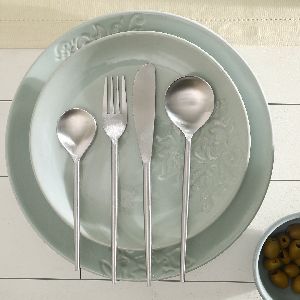 Aura Silver Cutlery Set Of Four