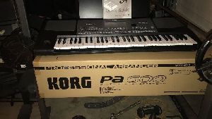 Korg Pa2XPro 76-key Arranger Keyboard