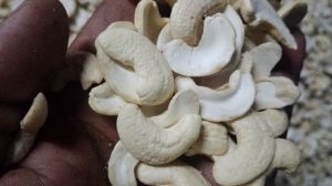 Split cashew nut