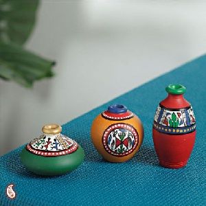 handpainted earthen pot set of 3