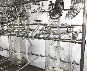 Jacketed Mixing Reactor