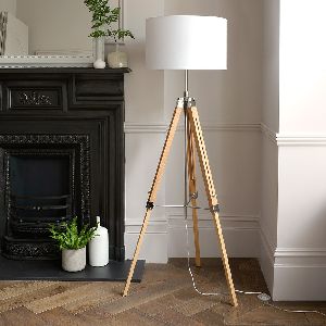 Woodn Floor Lamp With Adjustable Tripod