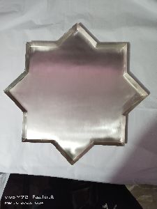 Thaal Charger plate brass star 17 Inches