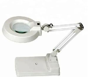Magnascope Illuminated Magnifier