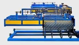 Fully automatic single wire chain link fencing machine