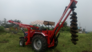 Mahindra Tractor Fitted Pole Erection Machine