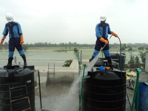 tanks cleaning