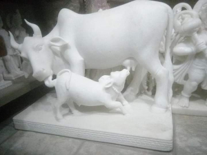 Marble Cow & Calf Satue