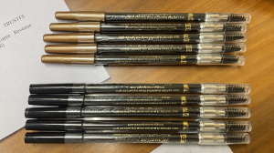 Eyebrow pencils - BLACK & BROWN