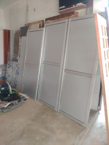 Aluminum door