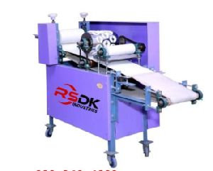 Semi Automatic Puri Making Machine