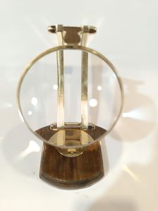 Wooden Base Brass Adjustable Magnifying Glass
