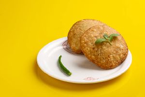 pyaaz kachori