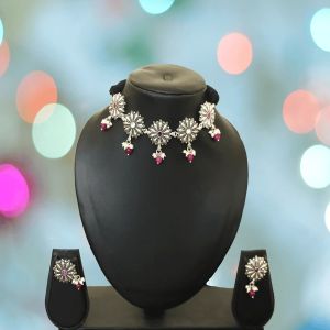 Intricate Scintillating Silver Necklace Set