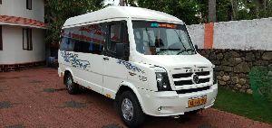 tempo traveller