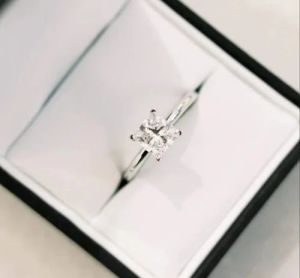 Princess Cut Diamond Engagement Ring