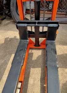 Hydraulic Manual Stacker