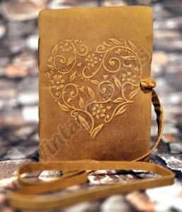 Heart Design Belt Lock leather Journal