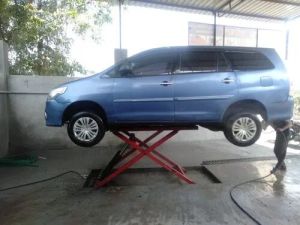 Car Washing Lift