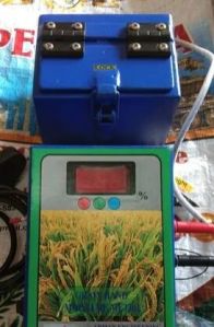 portable moisture meter