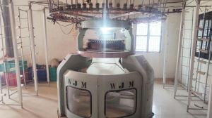 Knitting Machine