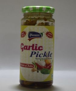 Garlic Pickle