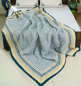 Queen Size Cotton Cossy Warm Quilt