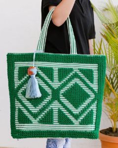 Handloom wool hand bag