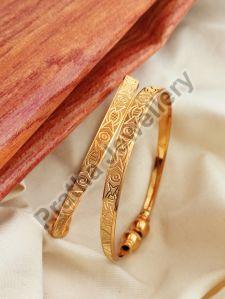 Golden Party Wear Brass Designer Bangle