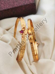 Stylish Brass Bangle