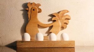 Easter Chicken Shaped Wooden Egg Holder