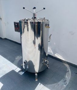 Vertical Triple Walled Autoclave