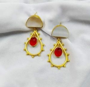Brass gold pating earring 200 rs pair