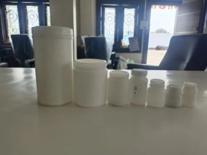 Plastic Pharma Bottles